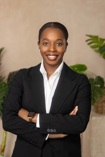 Adetounmi Edwina Adeyemisi Thomas, DDS — pediatric dentist in Sugar Land