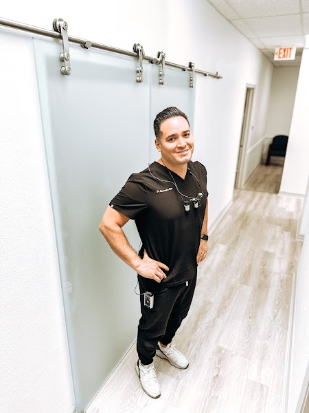 Guillermo Alessandro Retis, DDS — pediatric dentist in El Paso