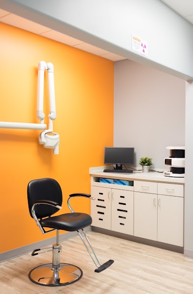 Lizania Montero, DDS — pediatric dentist in Manor