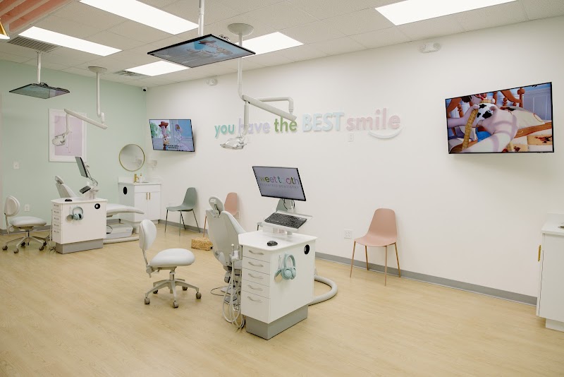 Saba Saleem Tareen, DDS — pediatric dentist in Crowley